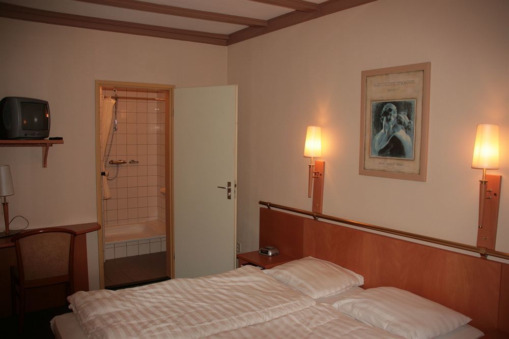Hotel De Maasparel 아르센 외부 사진